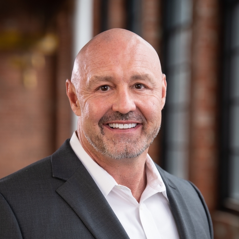 Andy sq headshot